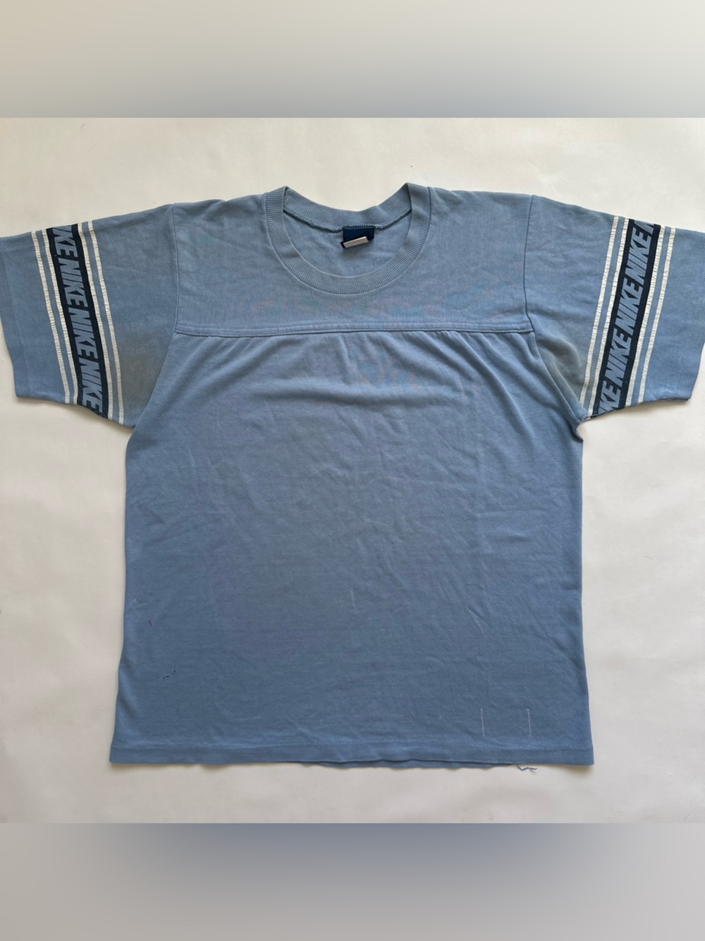 Vintage single stitch Nike paneled SS striped sleeved athletic sportswear top